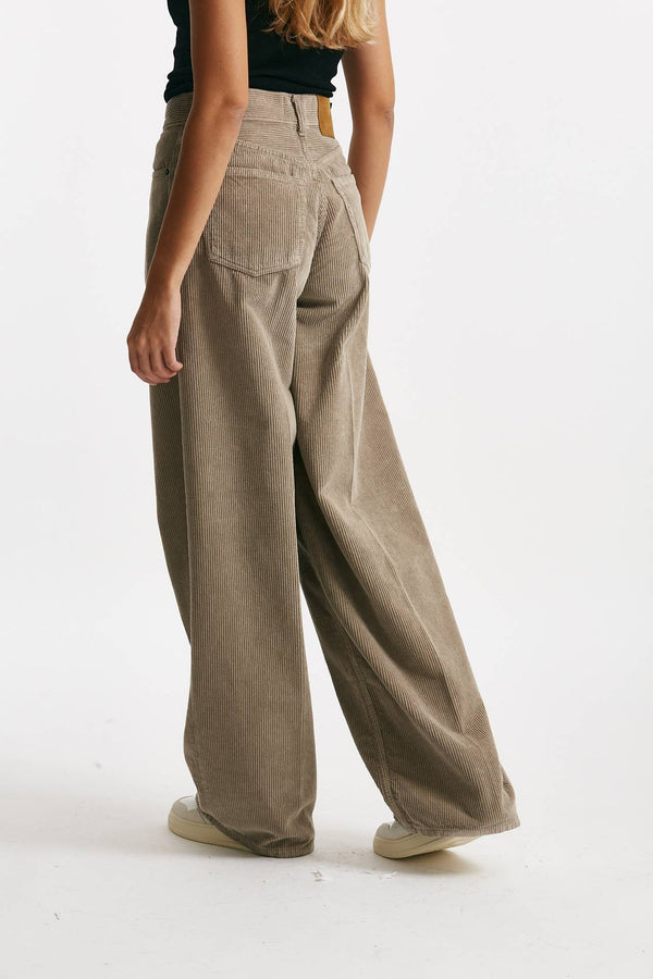 pantalone bethany boy fit over tortora donna Haikure