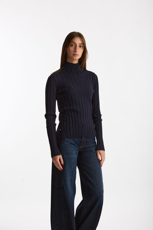 Maglia dolcevita a coste blu donna Nude