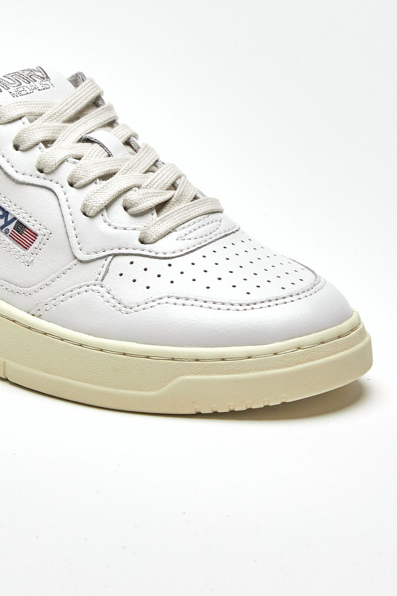 Sneakers MEDALIST LOW-AULW-LL06 in pelle donna Autry - 5