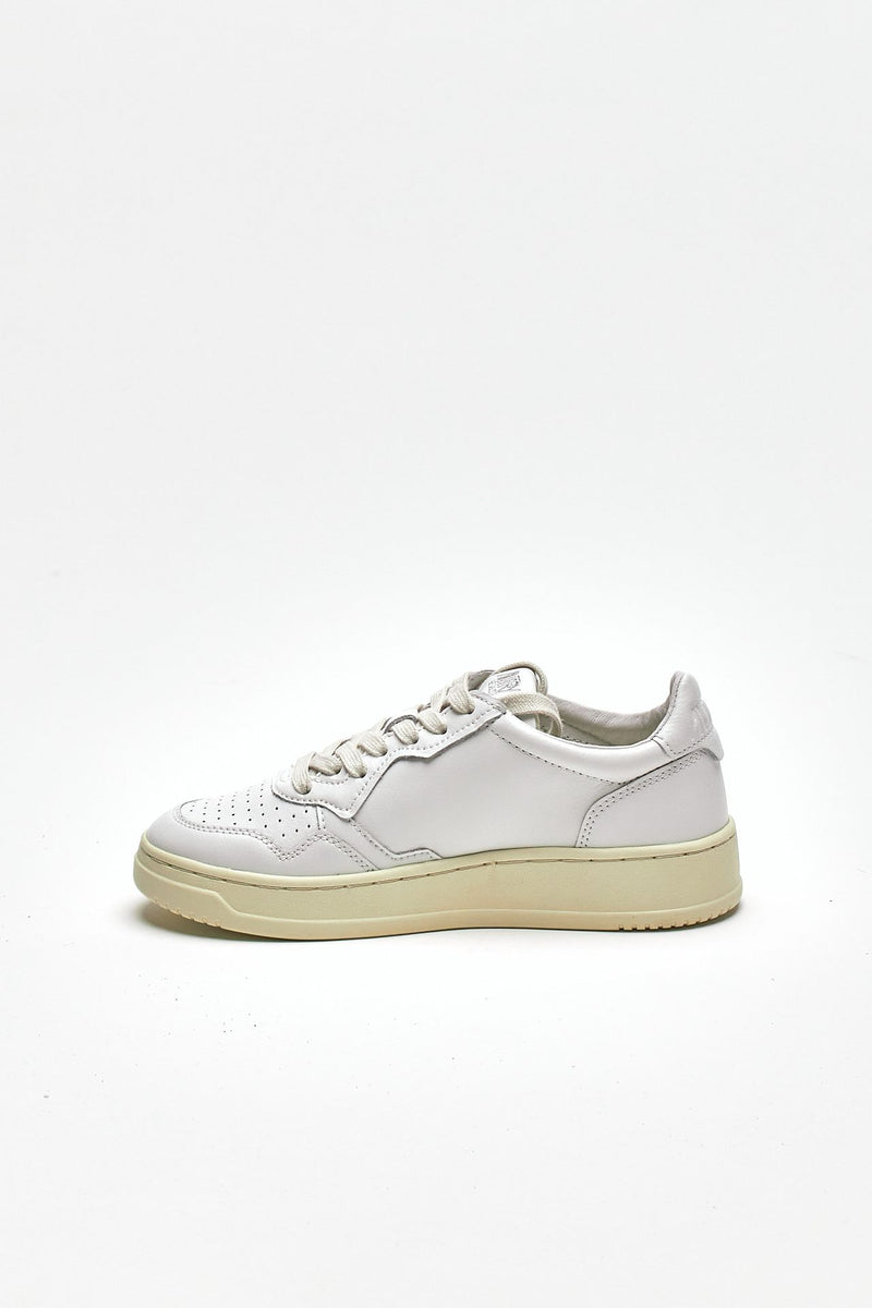 Sneakers MEDALIST LOW-AULW-LL15 in pelle donna Autry - 4
