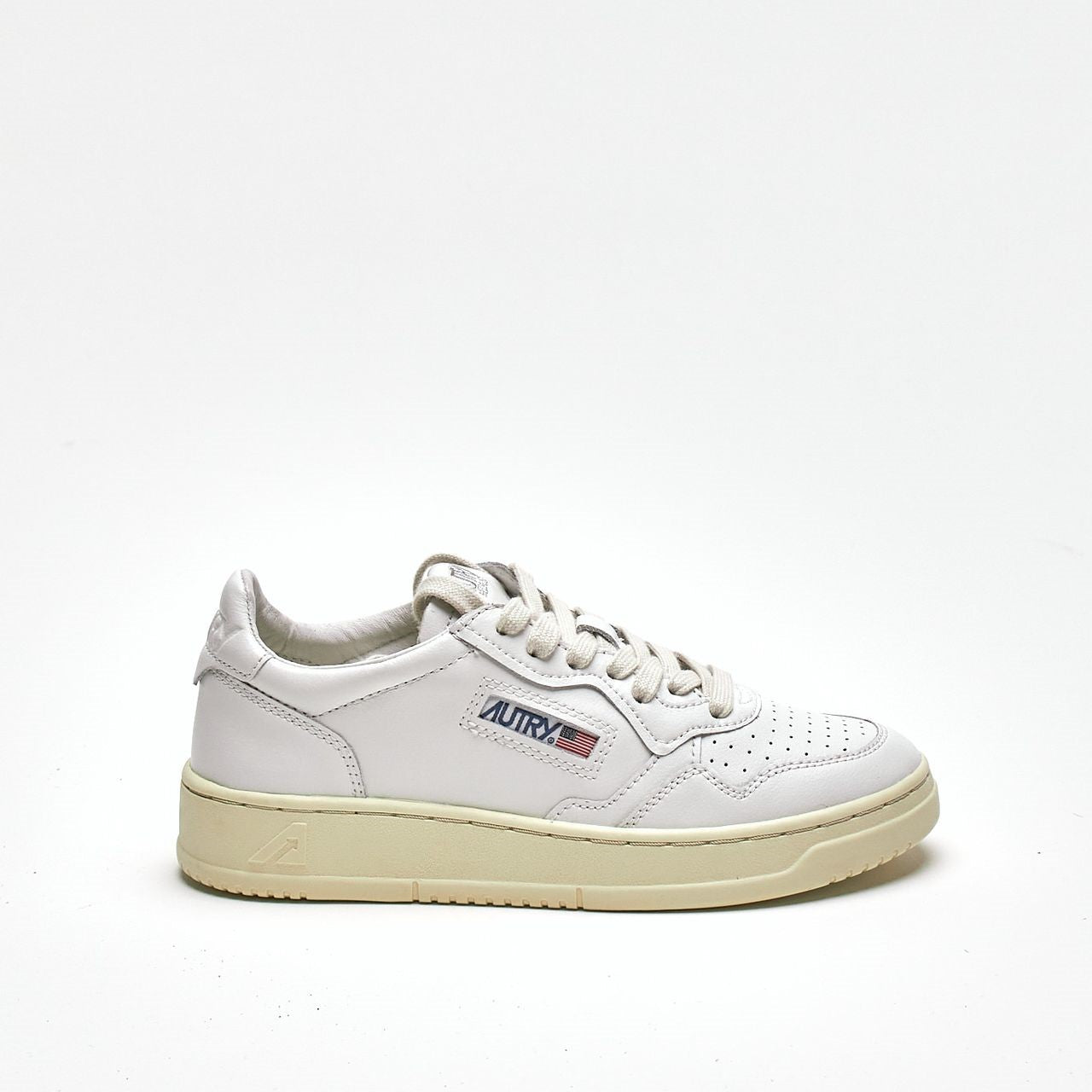 Sneakers MEDALIST LOW-AULW-LL15 in pelle donna Autry - 8