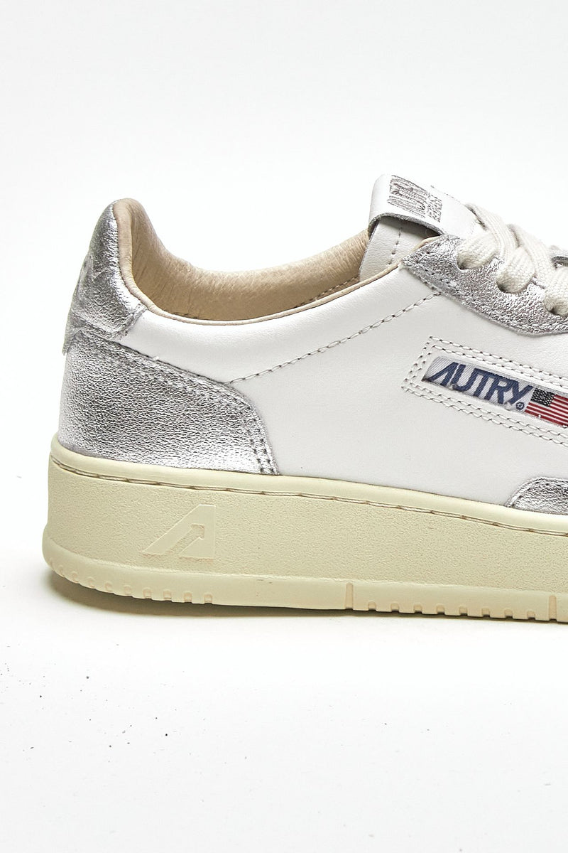 Sneakers MEDALIST LOW-AULW-WB18 in pelle donna Autry - 7