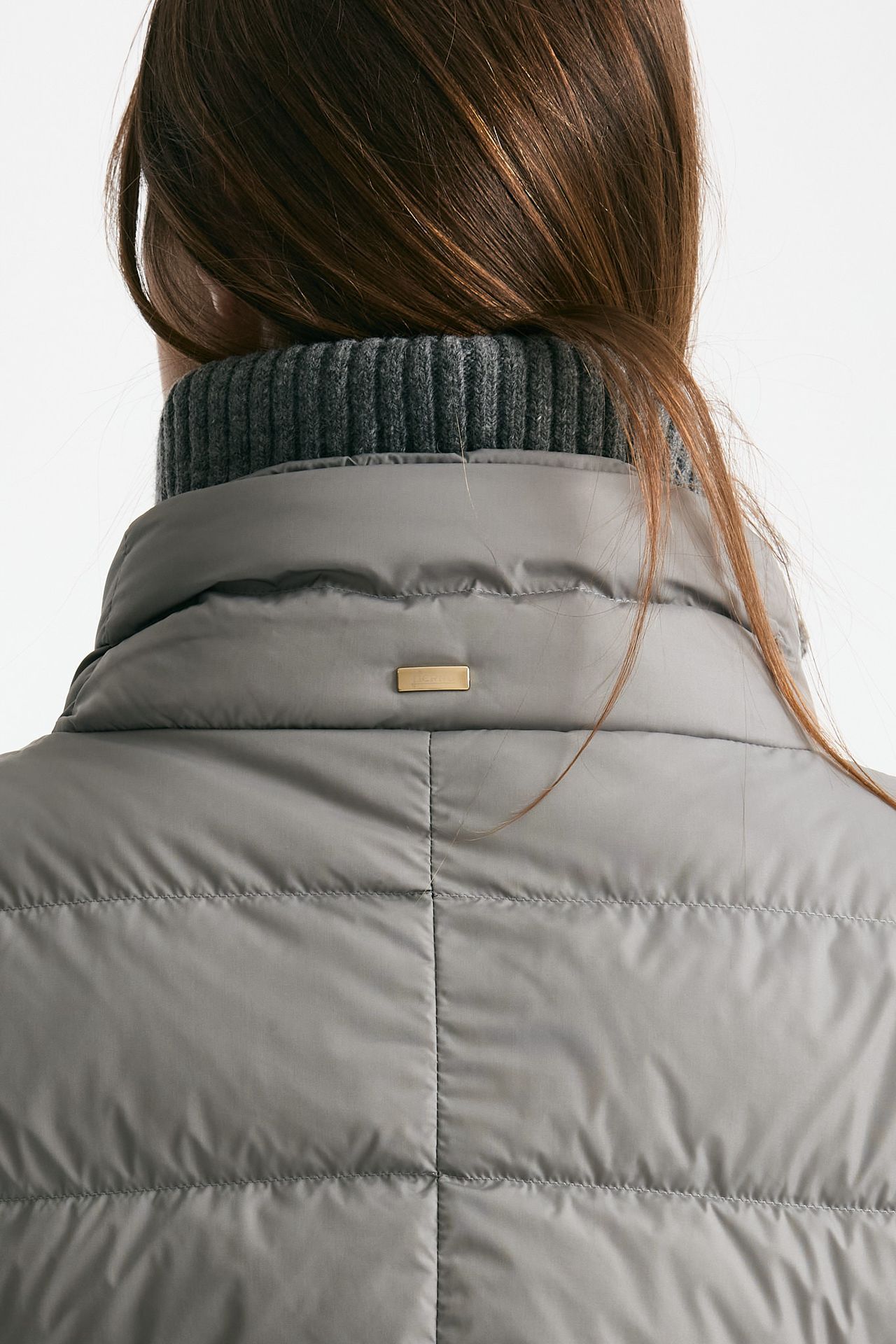 Piumino corto grigio chiaro donna Herno - 5