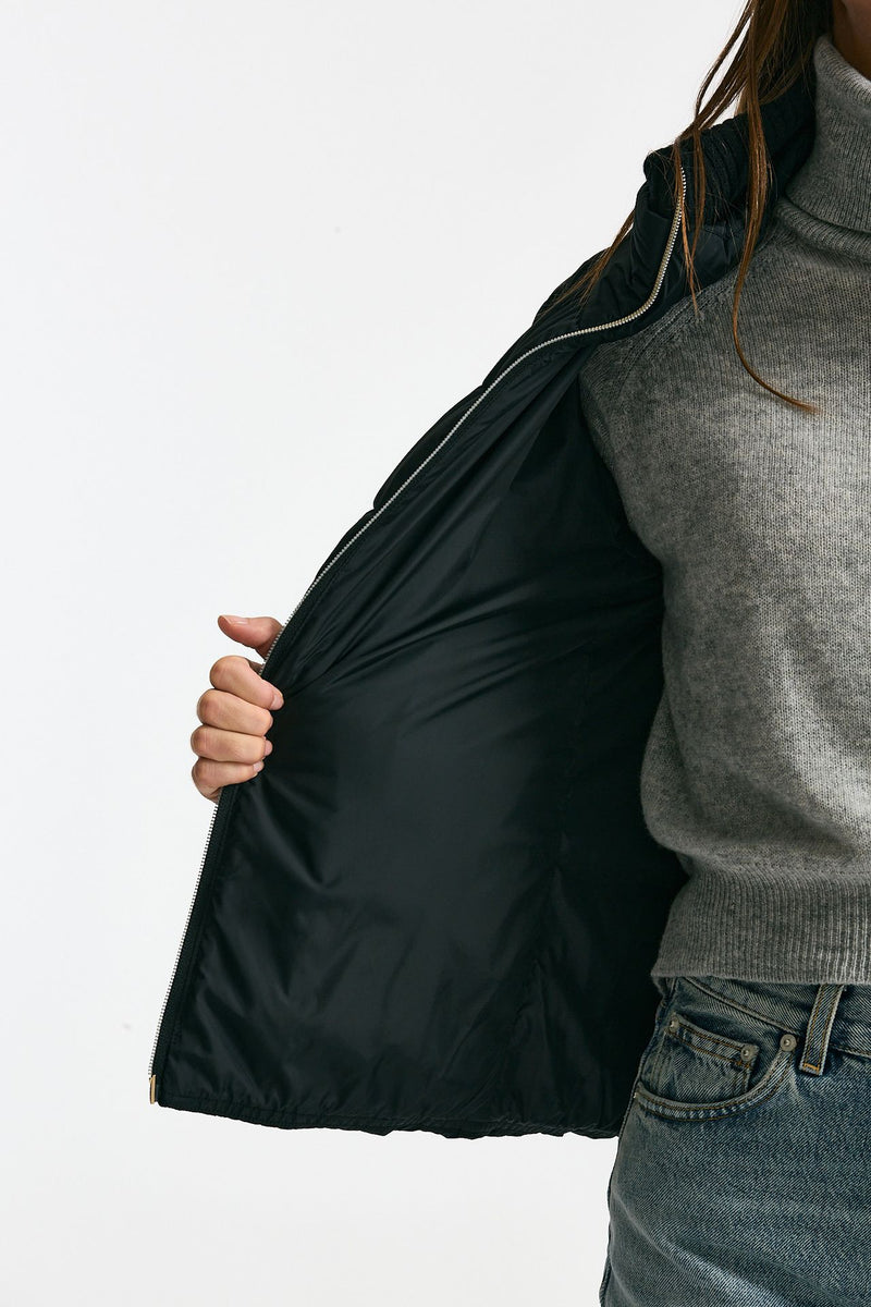 Piumino corto nero donna Herno - 7