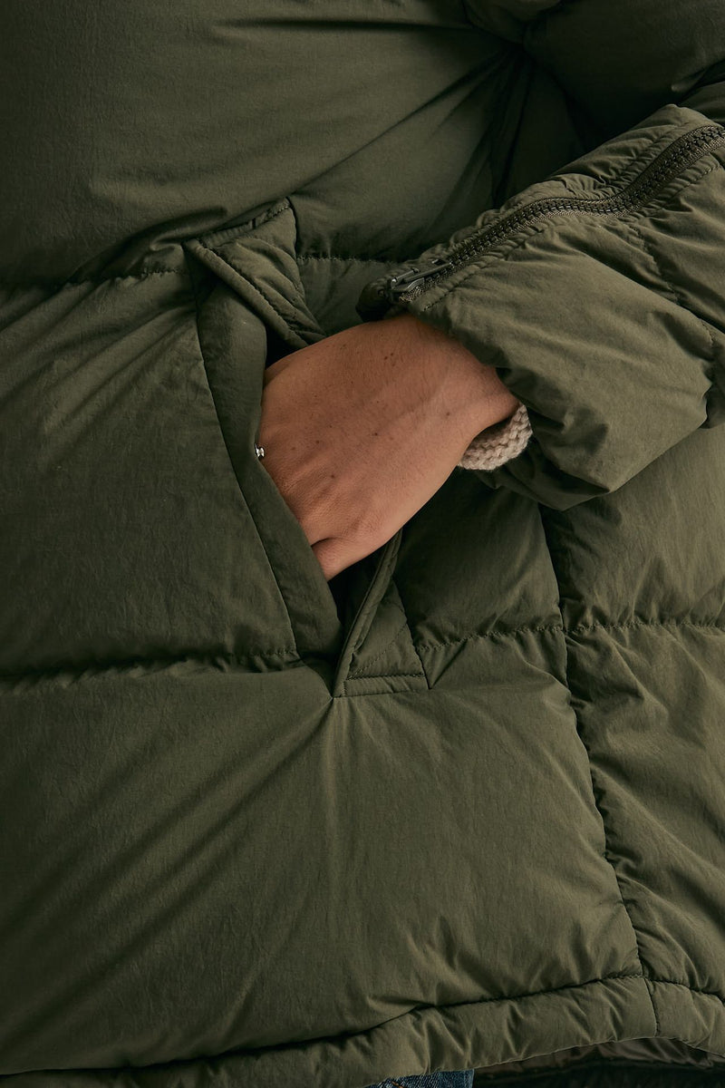 Piumino cappuccio over verde militare donna Herno - 7