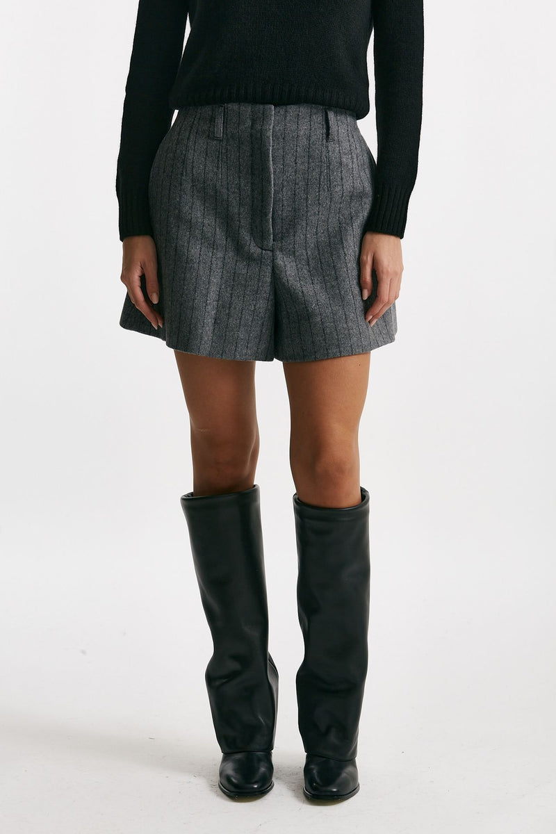 Bermuda vita alta gessati grigio donna Iro - 2