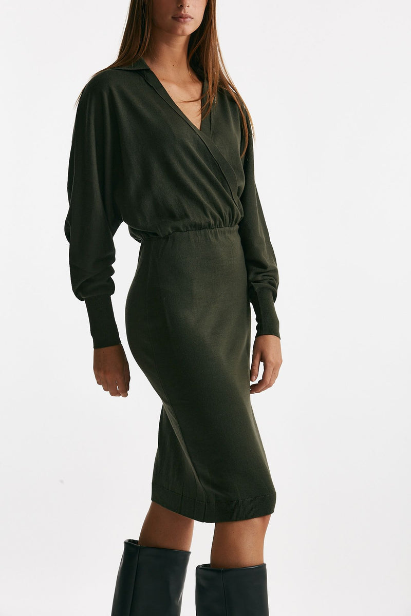 abito in maglia verde oliva donna Nude - 4