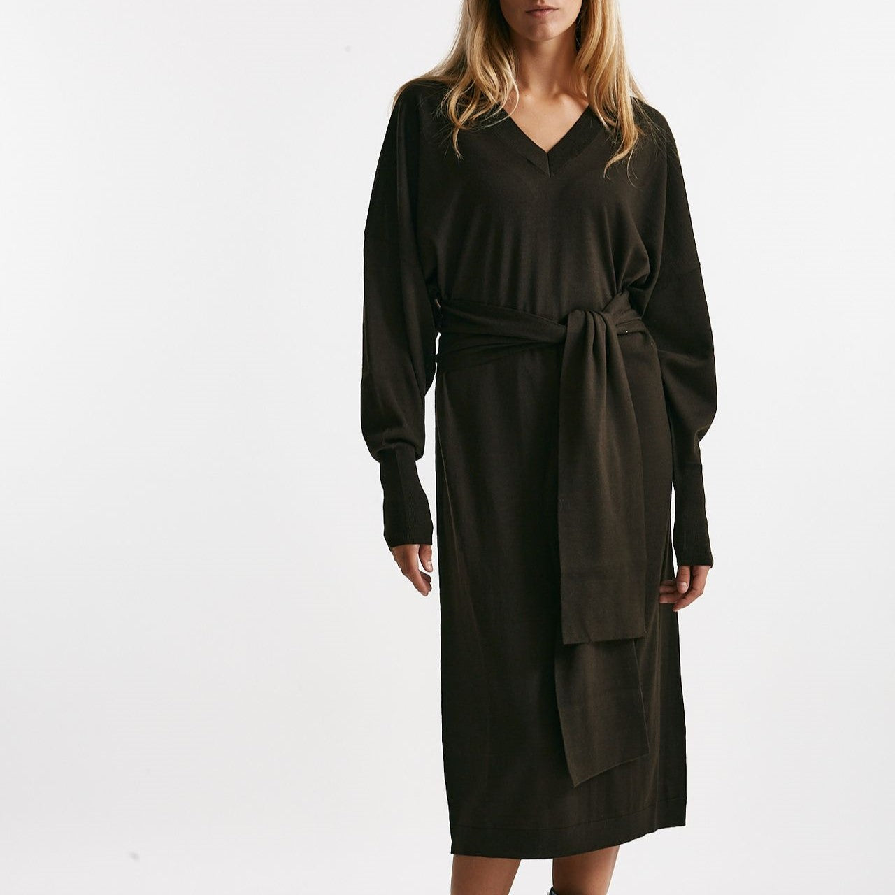 abito in maglia scollo a v cioccolato donna Nude - 6