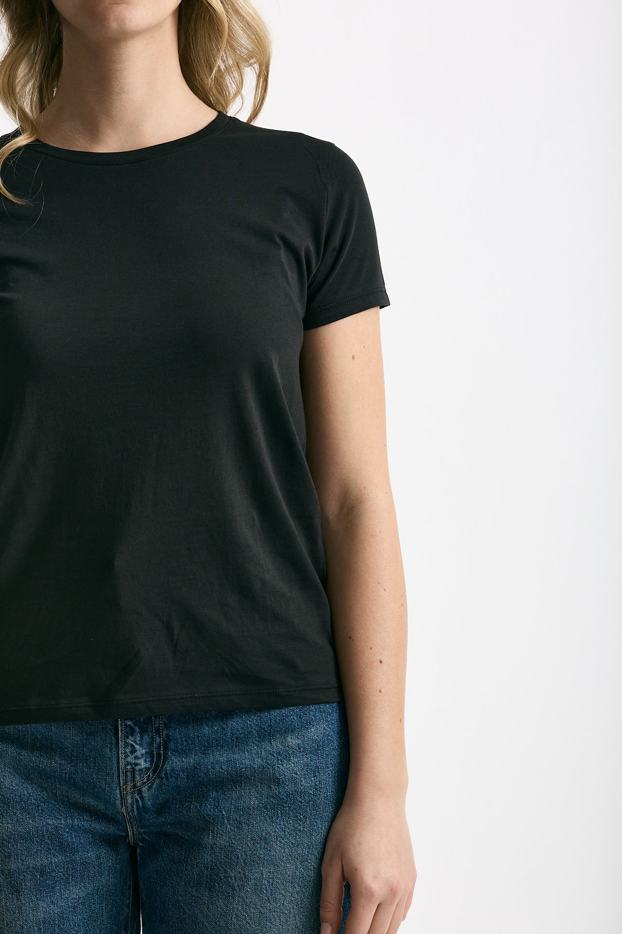 T-shirt basic girocollo MARIBEL nero donna Anonym apparel - 5