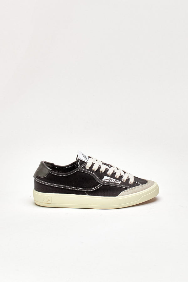 Sneakers SNEAKERS WINDSCAPE LOW in canvas nero donna Autry