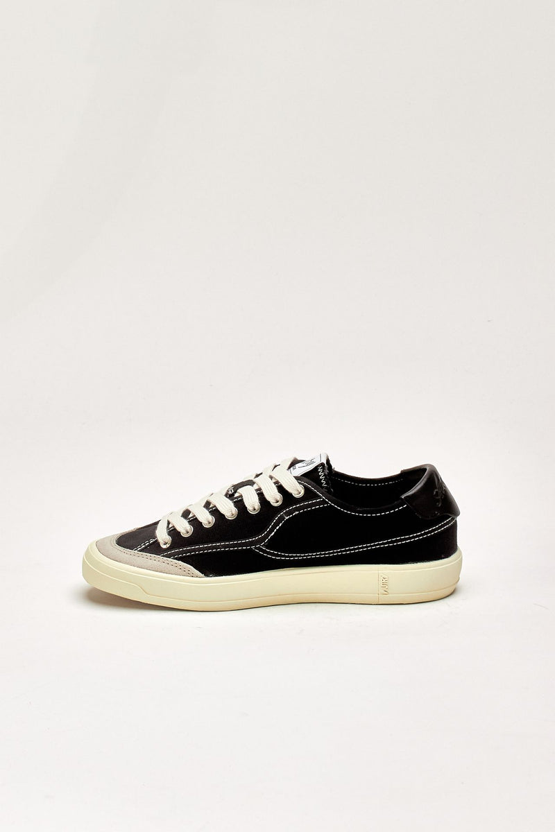 Sneakers SNEAKERS WINDSCAPE LOW in canvas nero donna Autry - 4