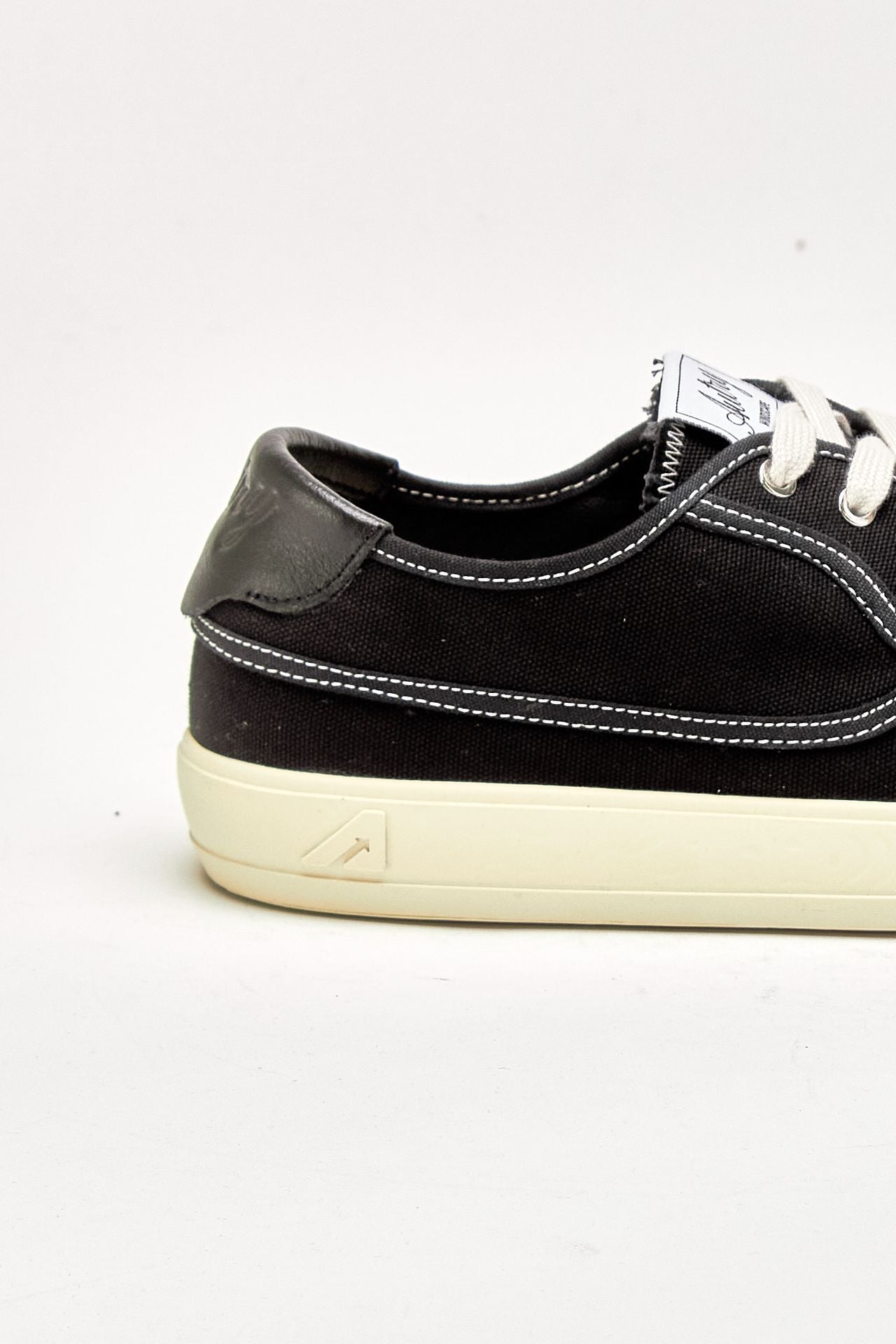 Sneakers SNEAKERS WINDSCAPE LOW in canvas nero donna Autry - 6