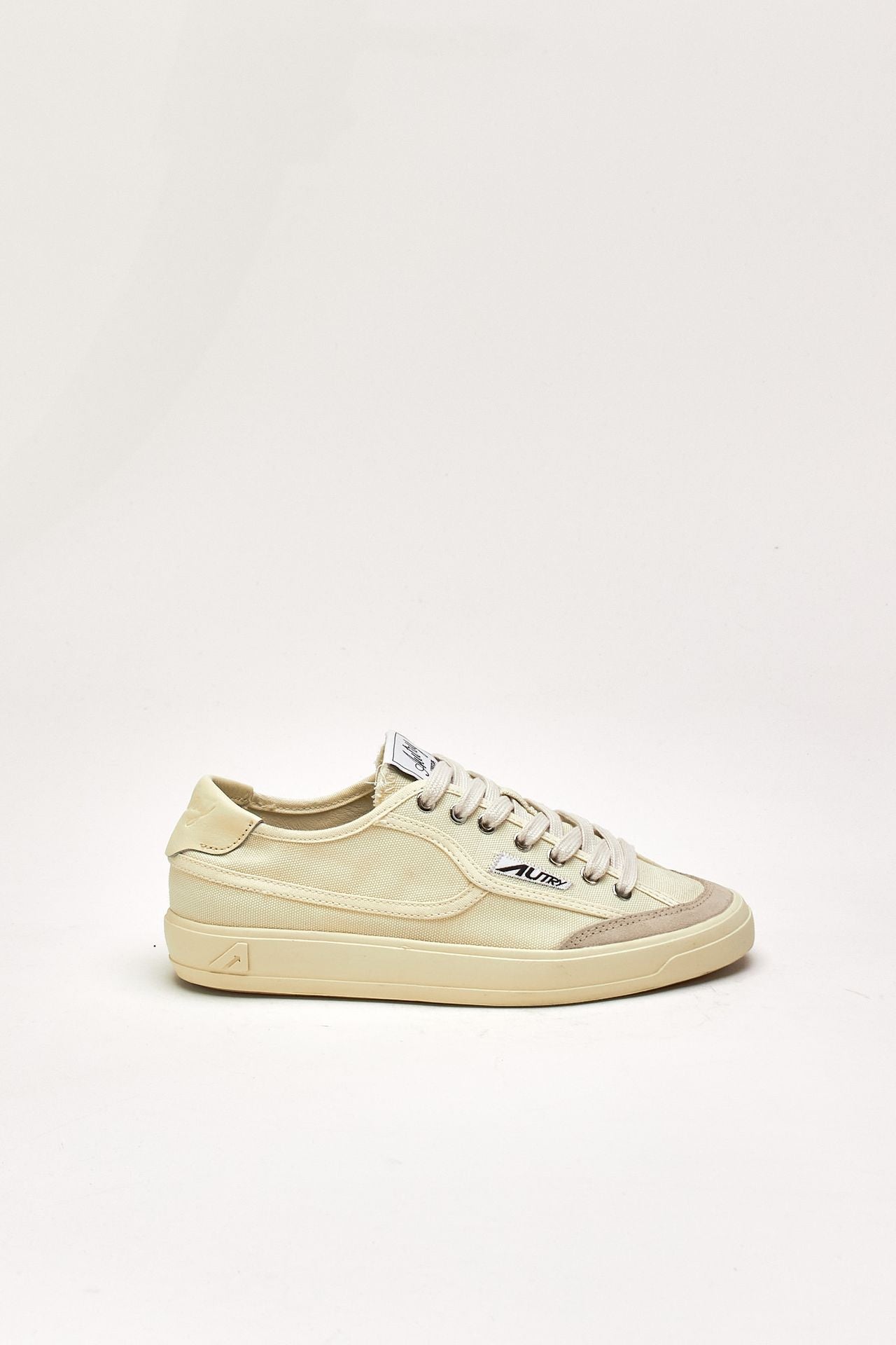 Sneakers SNEAKERS WINDSCAPE LOW in canvas crema donna Autry - 1