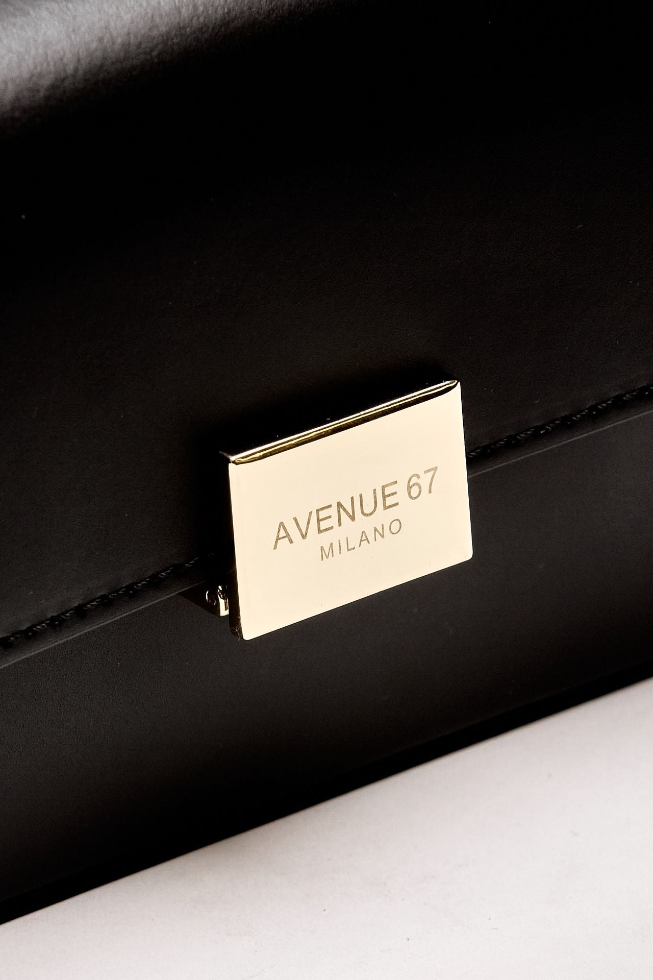 Clutch rigida FARAH in pelle ruga nero donna Avenue 67 - 5