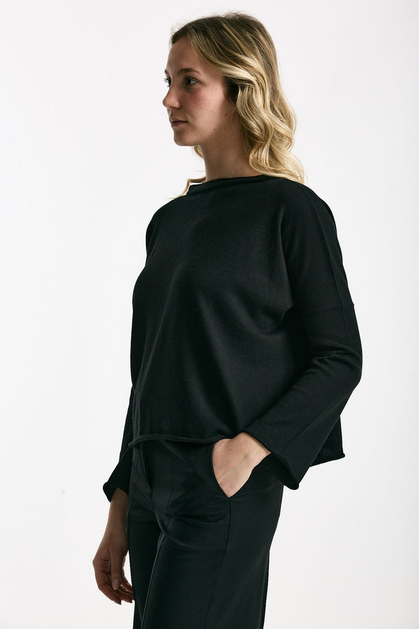 Maglia collo a barchetta nero donna Be you