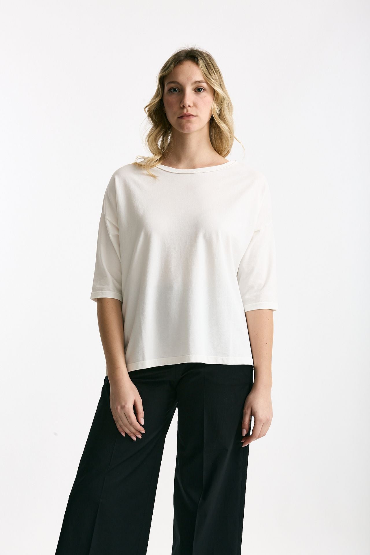 T-shirt over bianco donna Clouds - 1