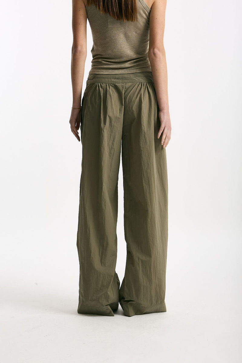 Pantalone vita regolare in tessuto tecnico verde donna Iro - 2