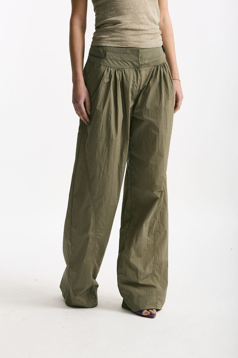 Pantalone vita regolare in tessuto tecnico verde donna Iro - 3
