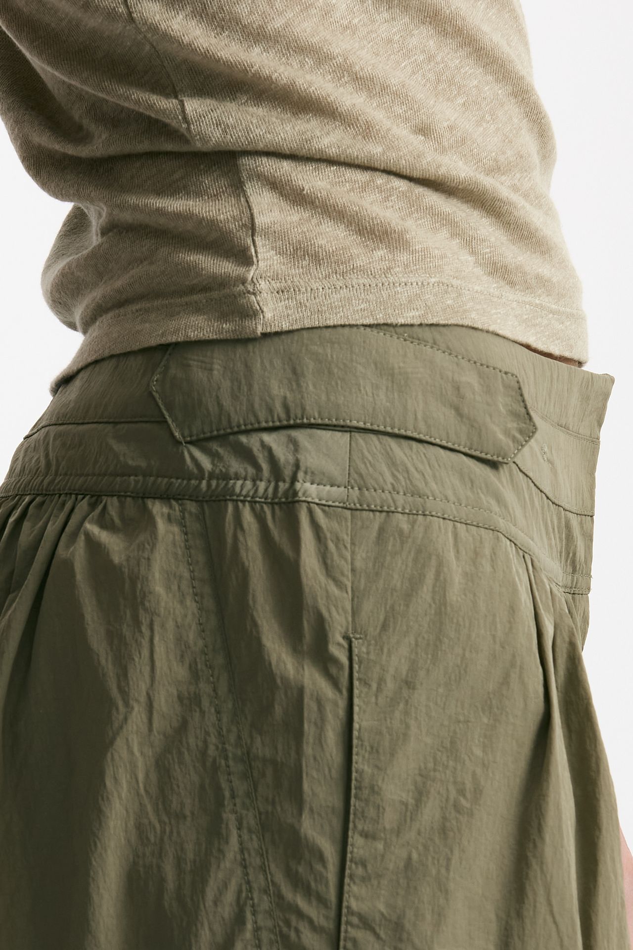 Pantalone vita regolare in tessuto tecnico verde donna Iro - 5