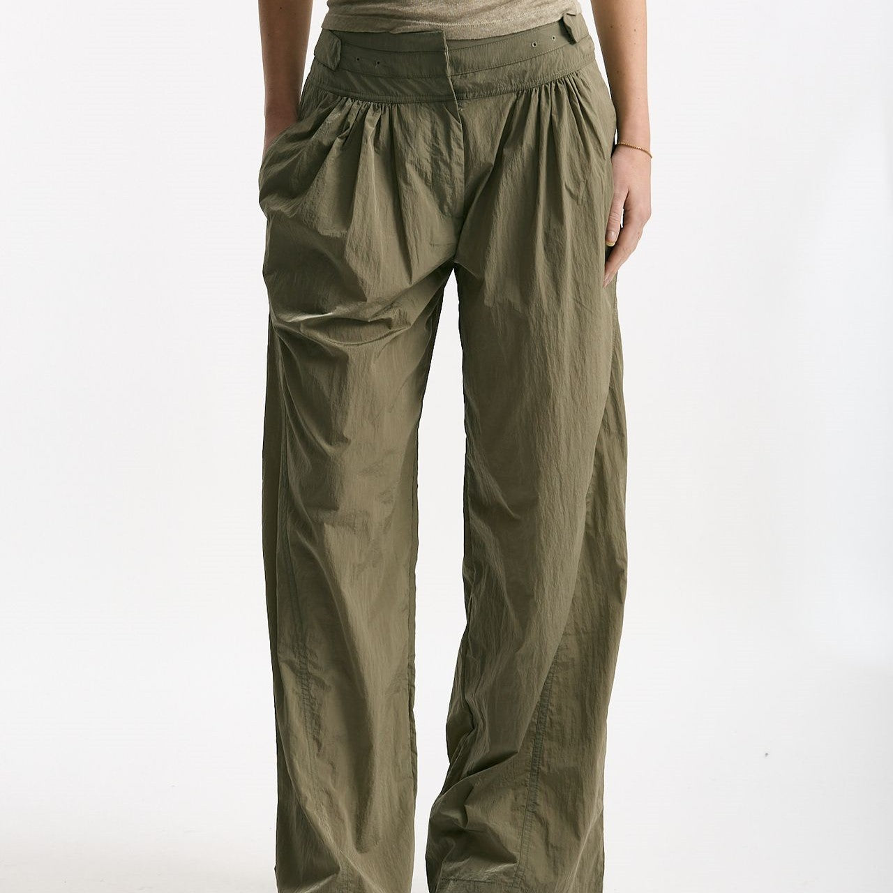 Pantalone vita regolare in tessuto tecnico verde donna Iro - 6