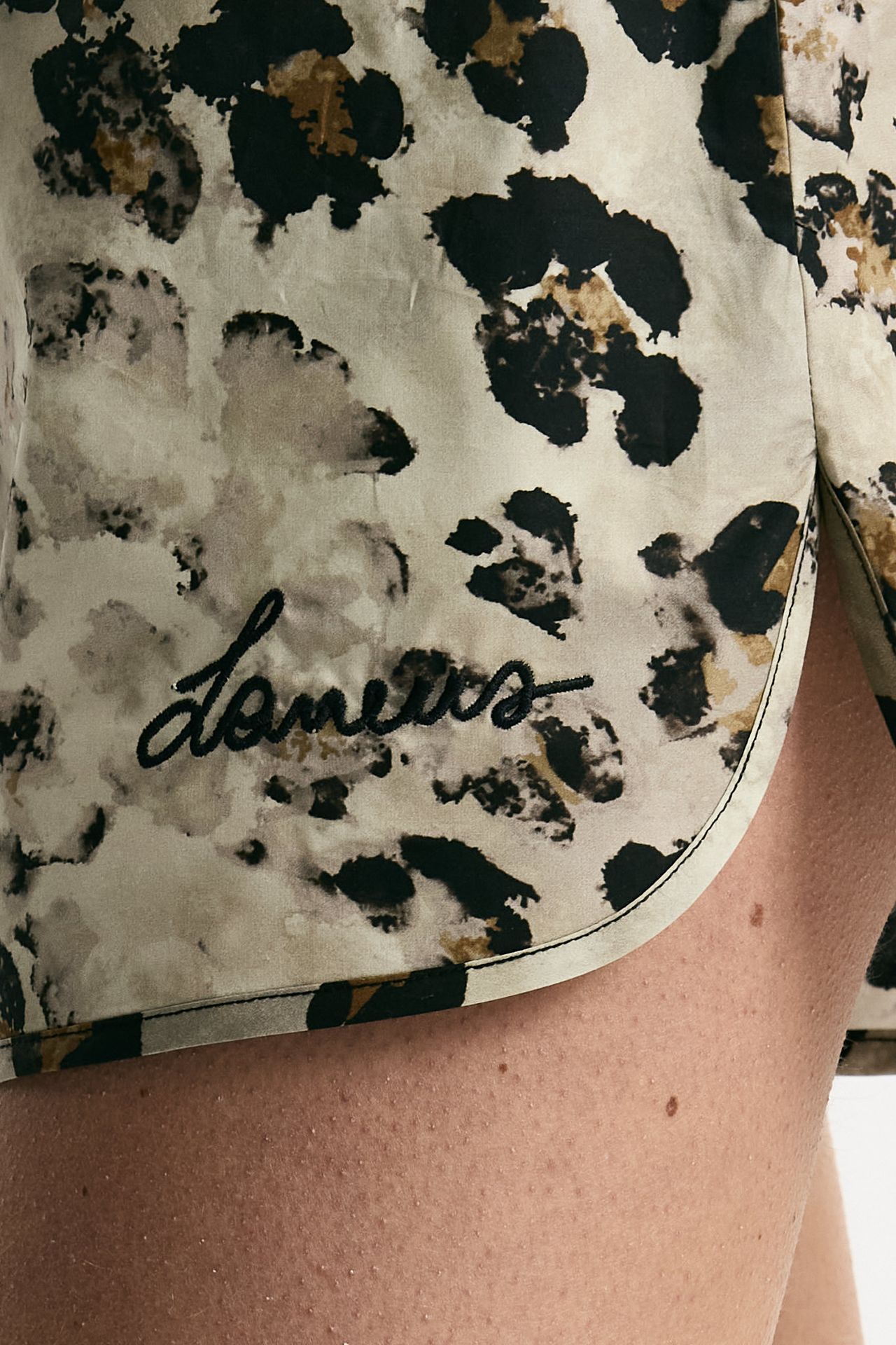 Shorts in cotone animalier donna Laneus - 5