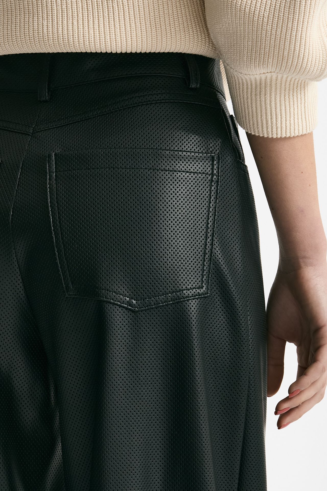 Pantaloni vita alta in ecopelle nero donna Nude - 5