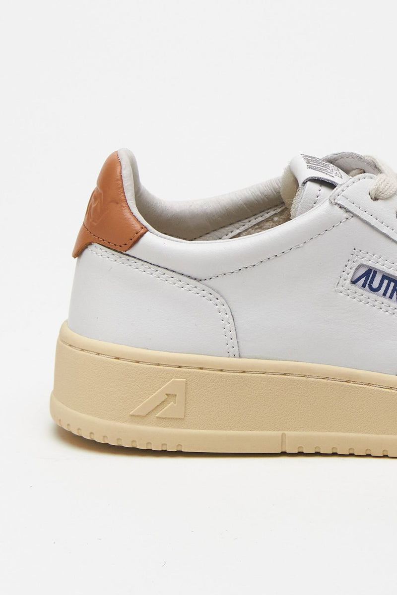 Sneakers MEDALIST LOW-AULW-LL76 in pelle donna Autry - 6