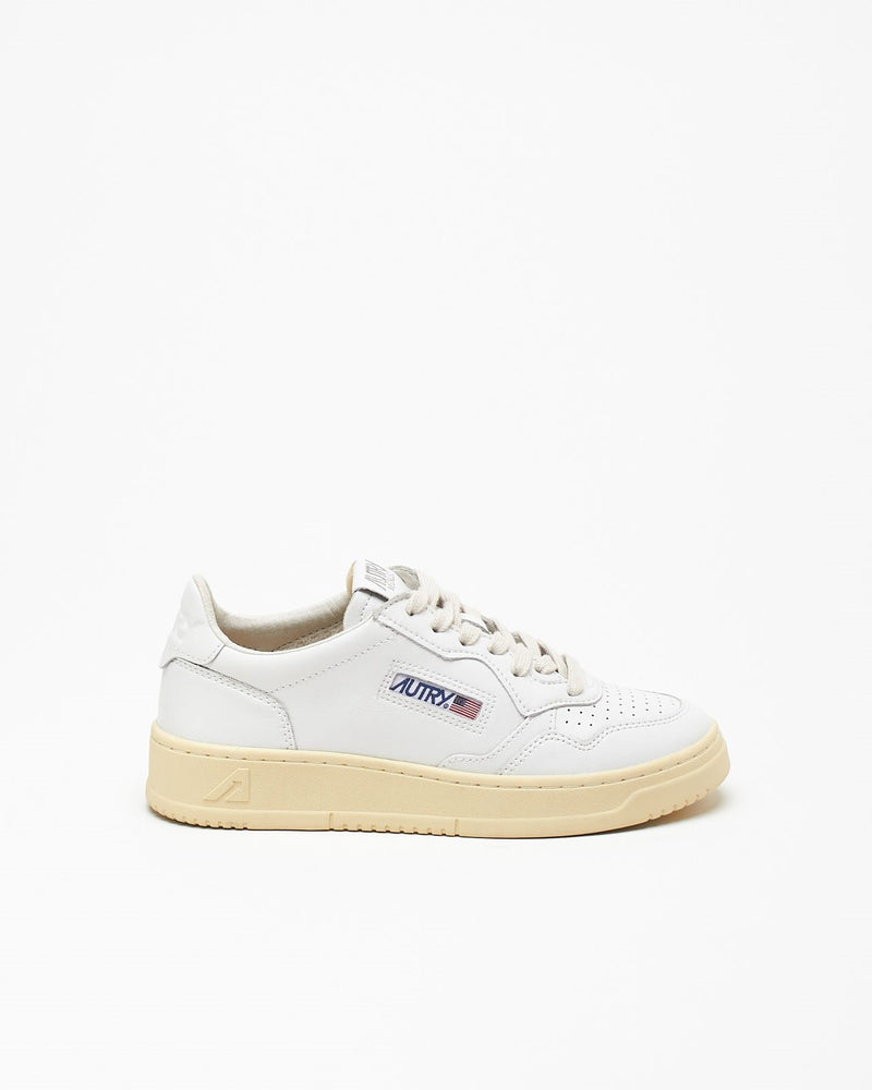 Sneakers MEDALIST LOW-AULW-LL15 in pelle donna Autry - 8