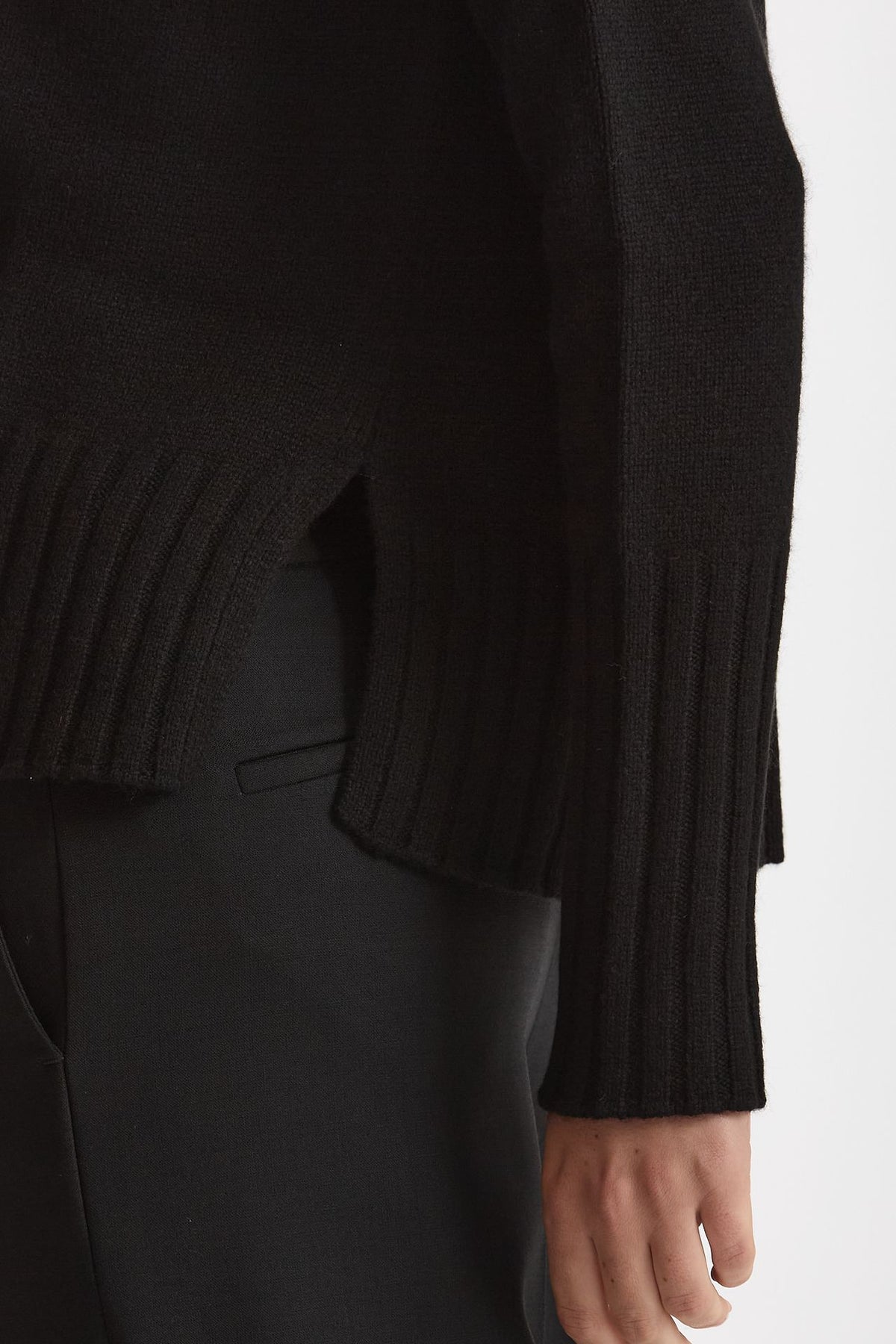 Maglia girocollo in cashmere a due fili nero donna Be you - 5