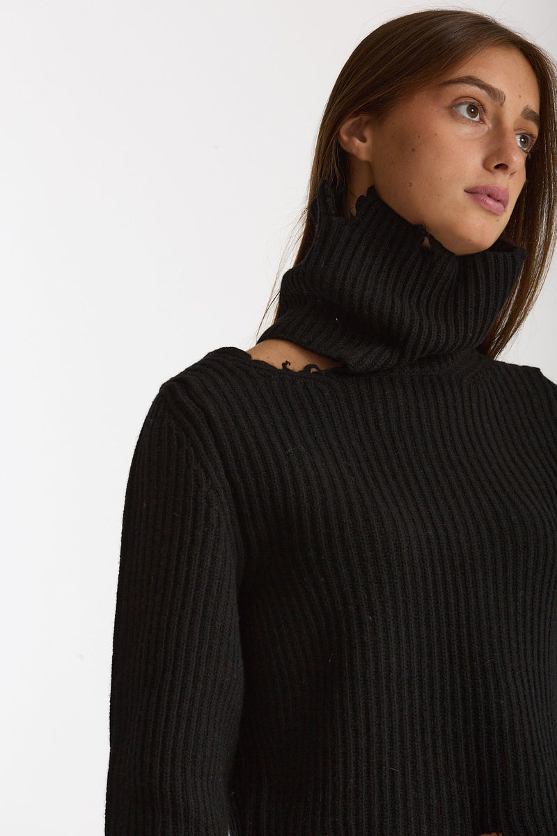 Maglia destroyed collo alto nero donna Haikure - 6