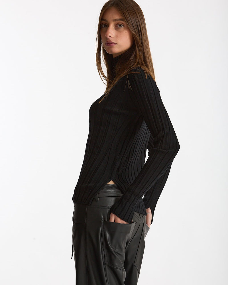 Maglia dolcevita a coste nero donna Nude