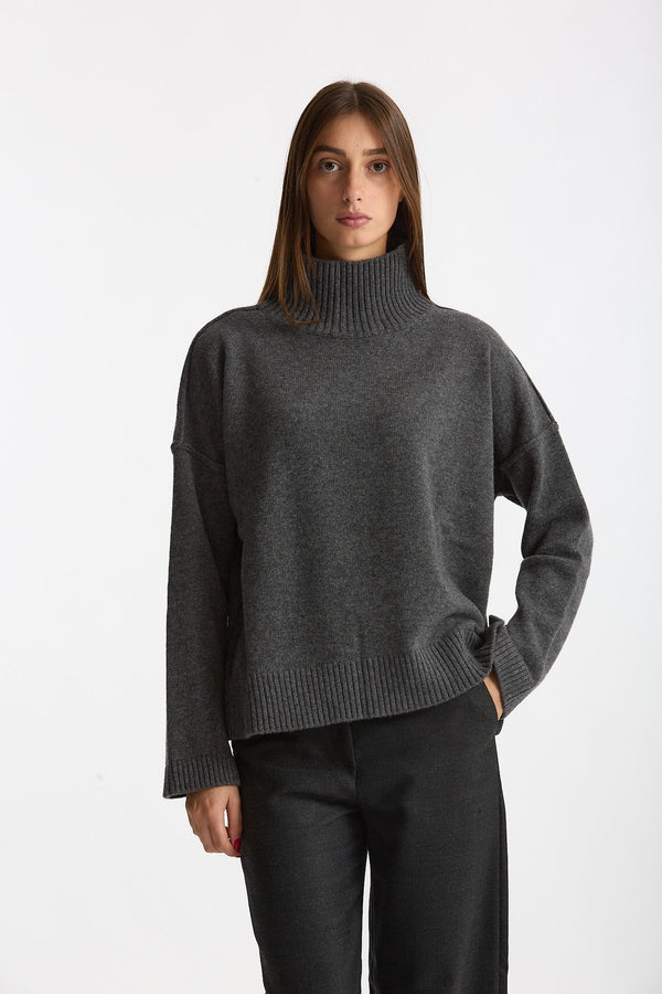 Maglia over dolcevita grigio antracite donna Scaglione