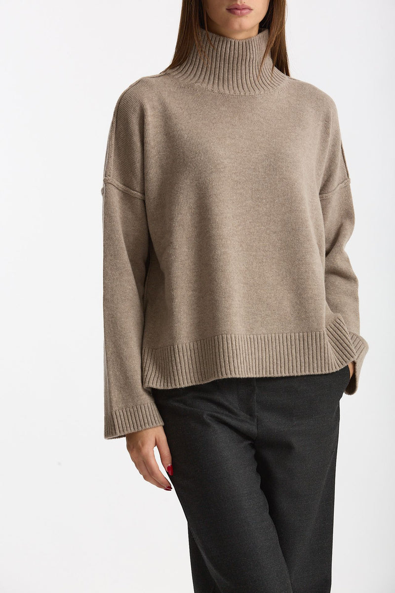 Maglia over dolcevita beige donna Scaglione - 4