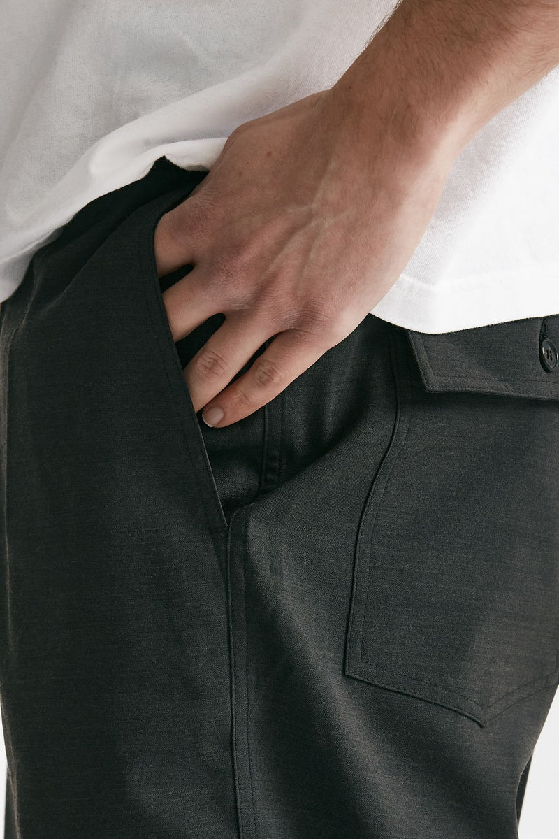 bermuda poliestere e lana stretch grigio antracite uomo Covert - 6