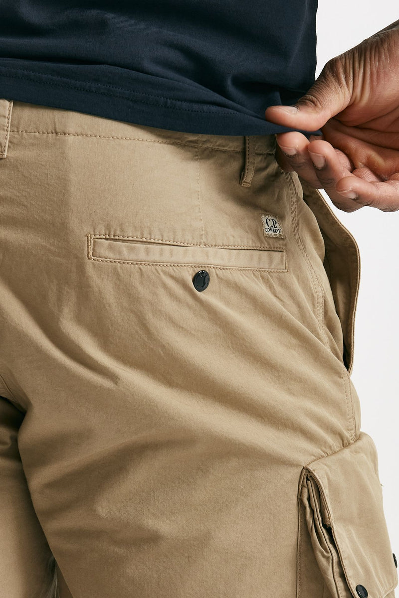 bermuda in cotone gabardine fermo beige uomo C.p. company - 9
