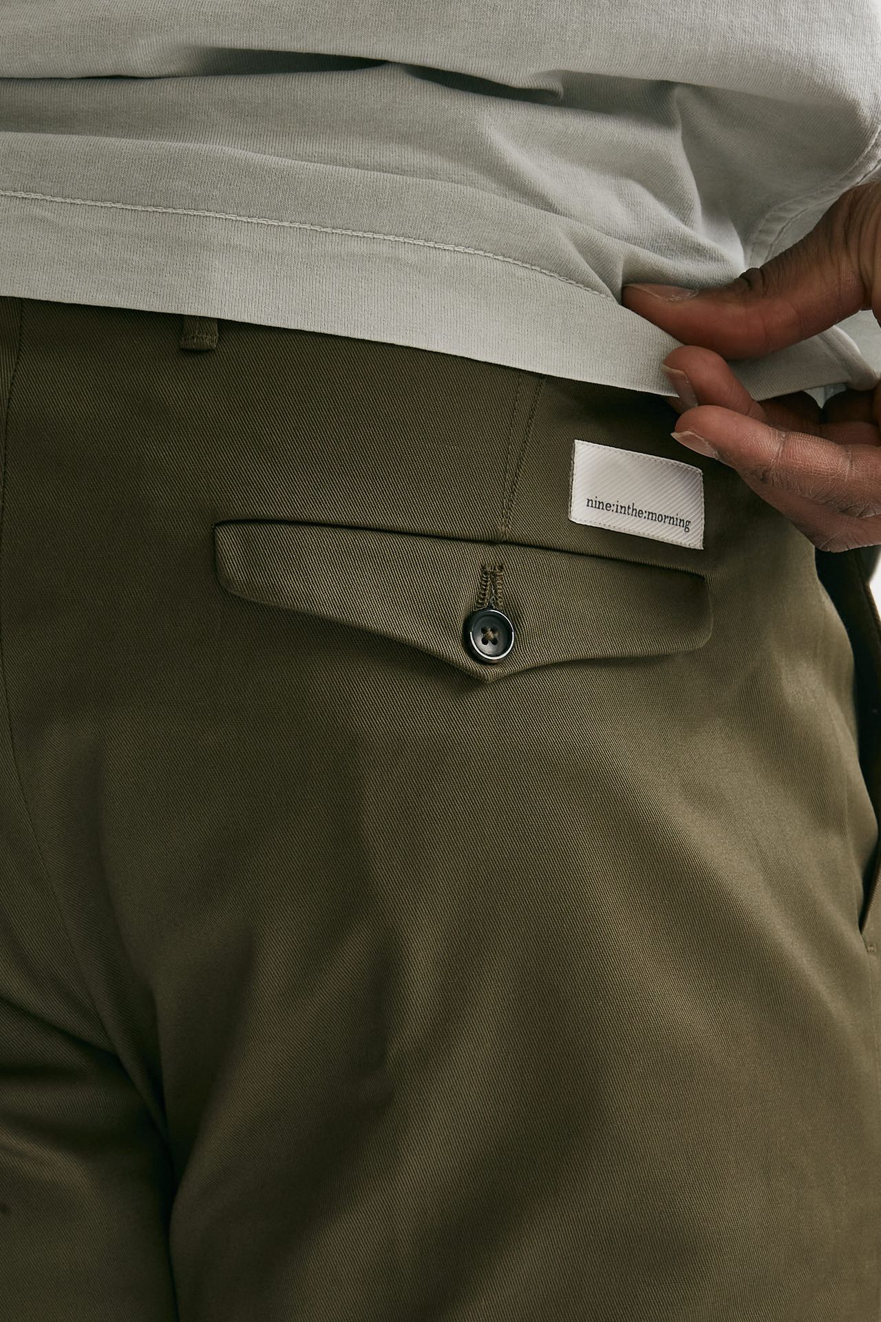 pantalone fold 2 pinces in cotone verde uomo Nine in the morning - 7