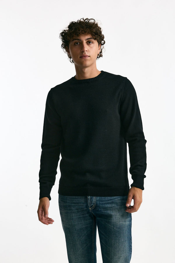 Maglia in lana nero uomo ( p - s )