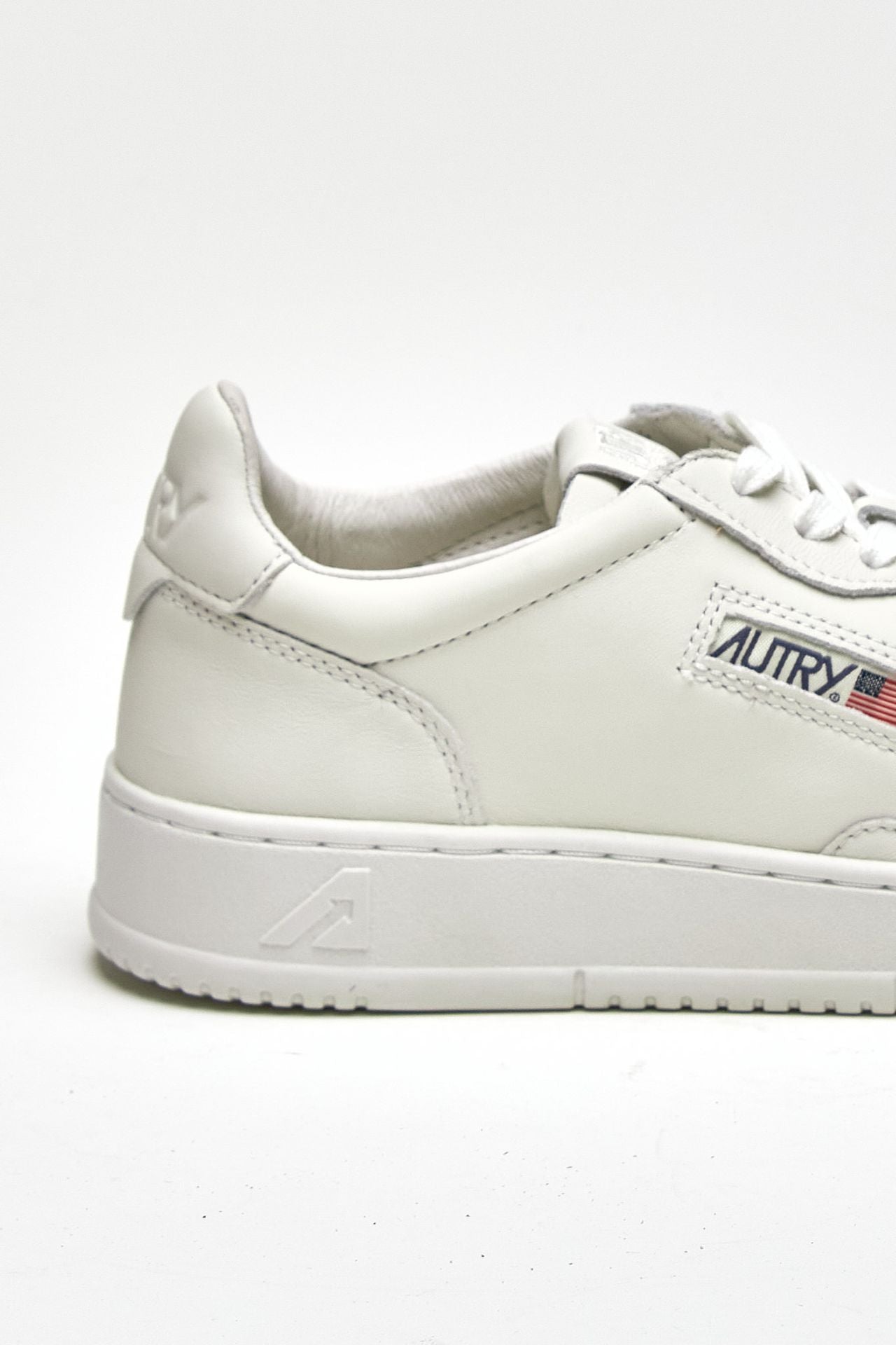 Sneakers MEDALIST LOW-AULM-SG10 in pelle uomo Autry - 6