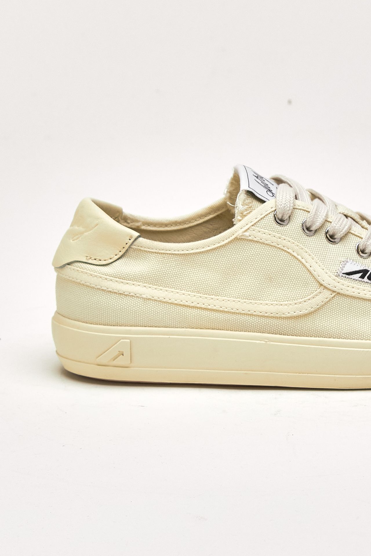 Sneakers SNEAKERS WINDSCAPE LOW in canvas crema uomo Autry - 6