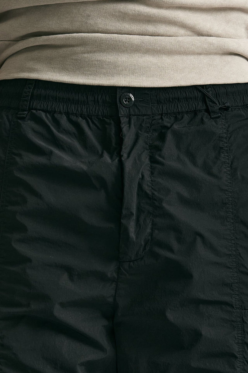 Bermuda in nylon colore nero uomo C.p. company - 7