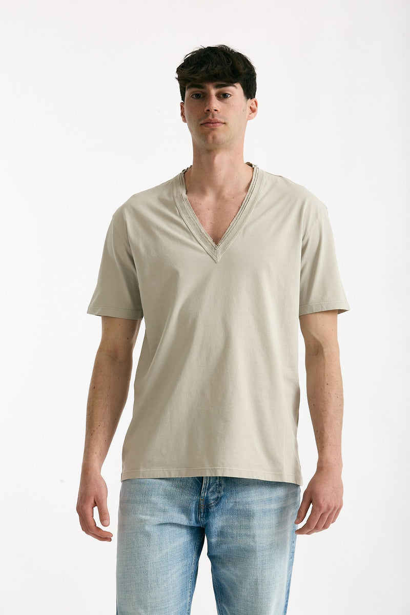 T-shirt Scollo a V beige uomo Grifoni - 2