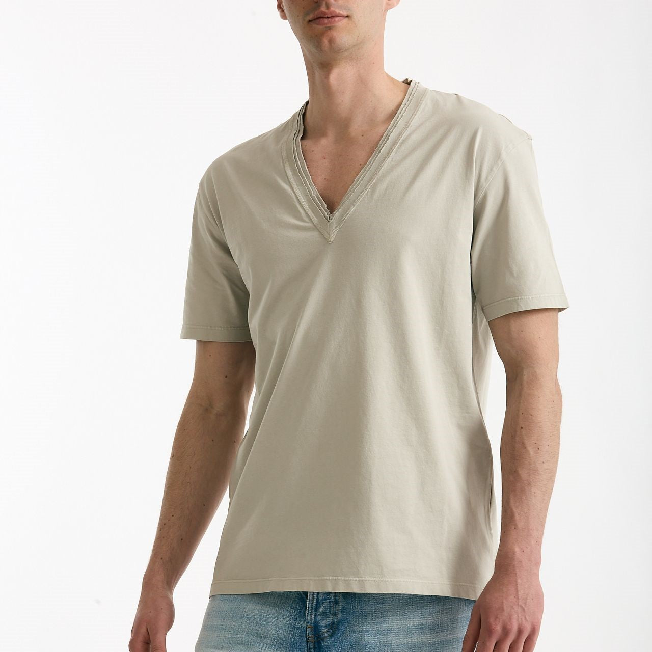 T-shirt Scollo a V beige uomo Grifoni - 7