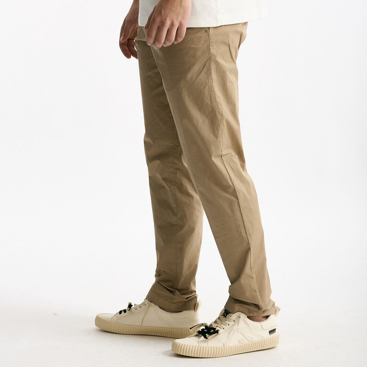 Pantalone in cotone stretch cammello uomo White sand - 8