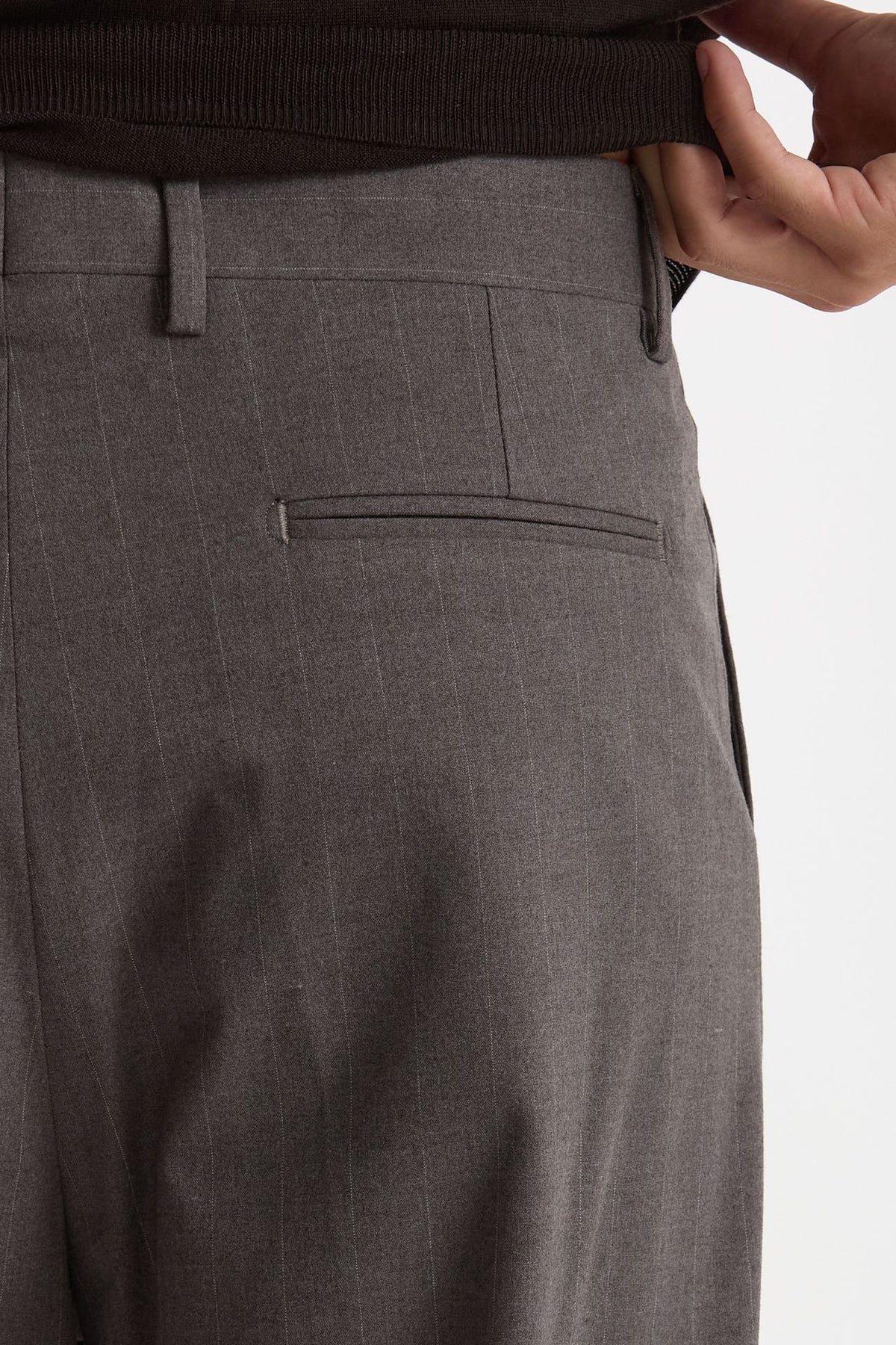 Pantalone gamba ampia gessato grigio uomo Marsēm - 8