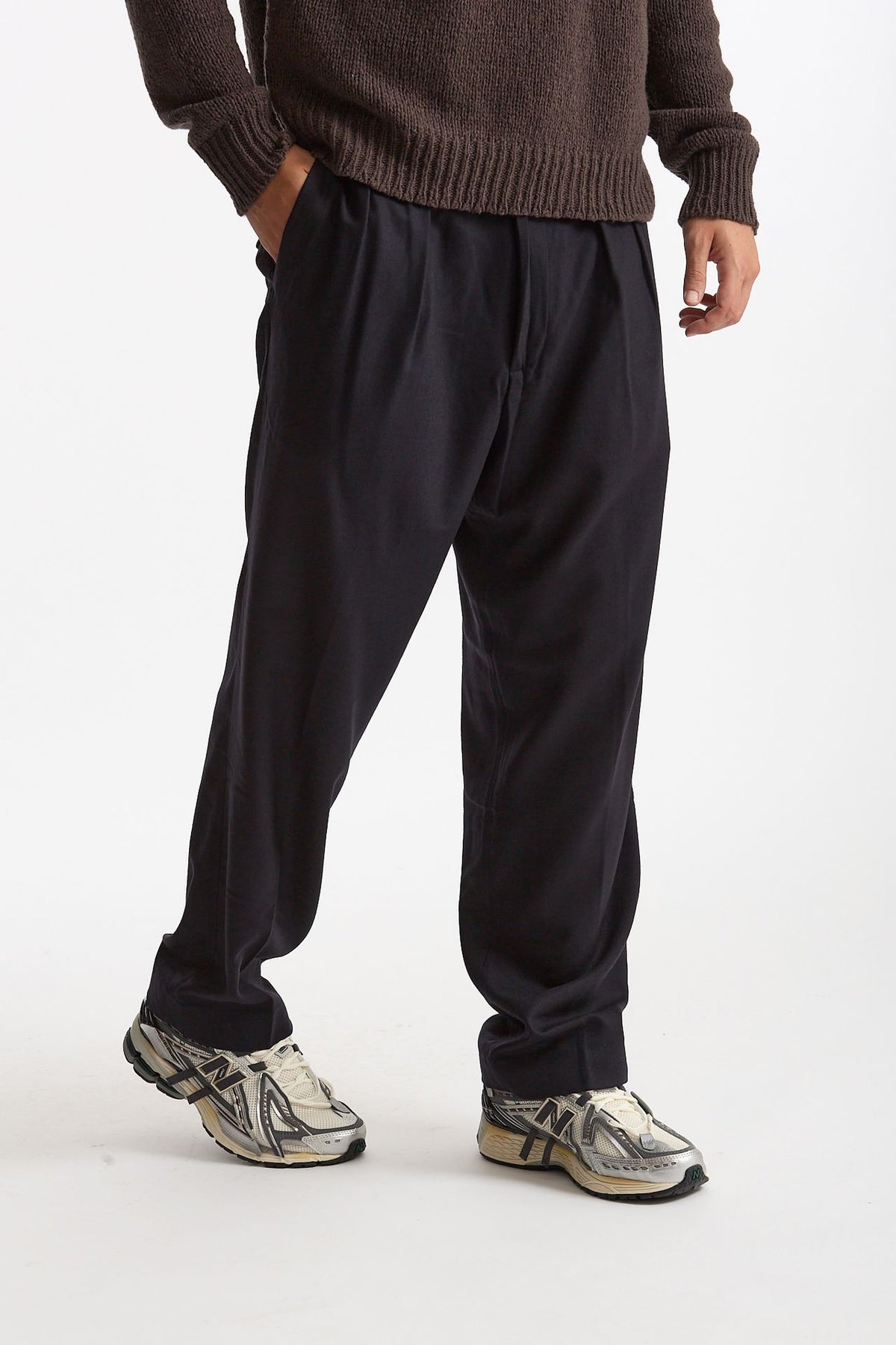 Pantalone KAY BAGGY in lana stretch uomo Nine in the morning - 4