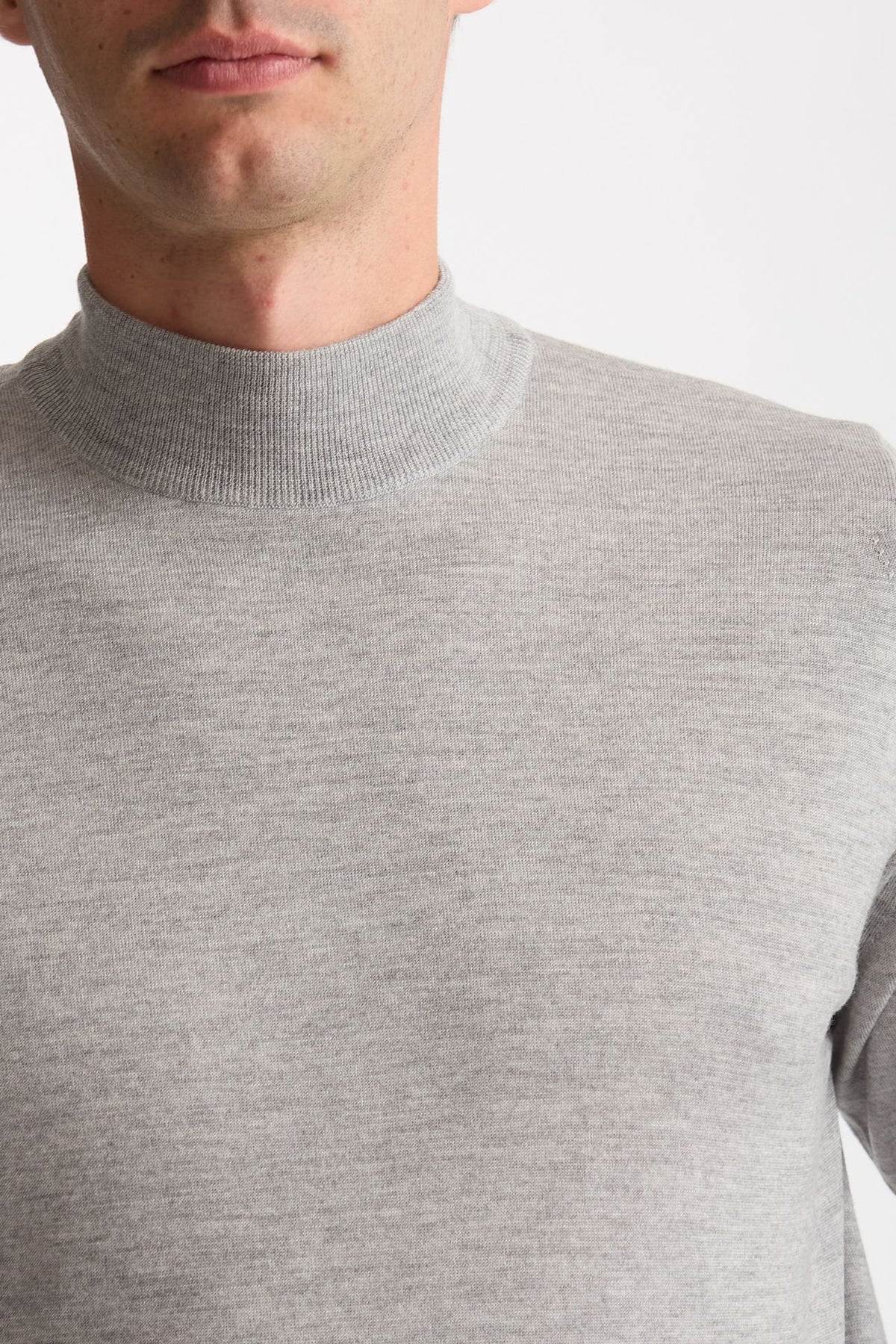 Maglia lupetto in lana grigio chiaro uomo John smedley - 4