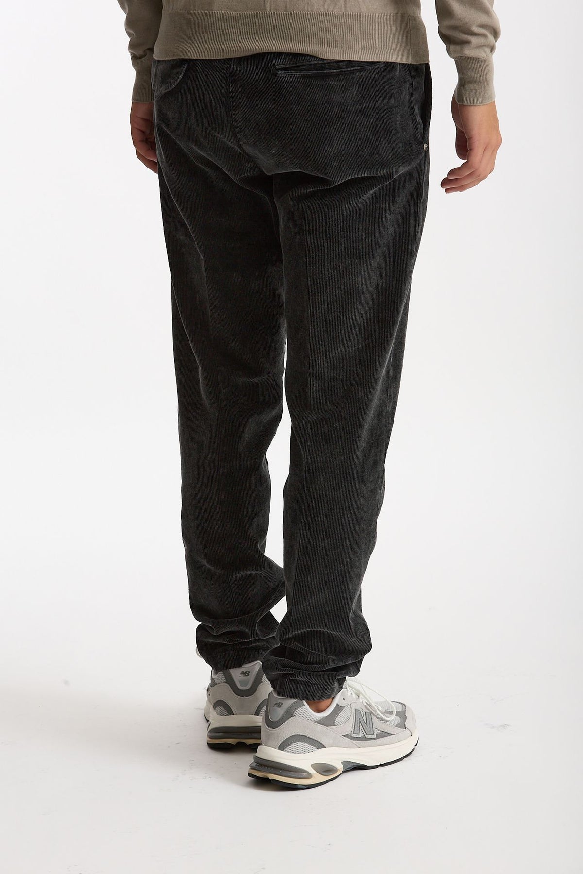 Pantalone in velluto lavato stretch nero uomo White sand - 5