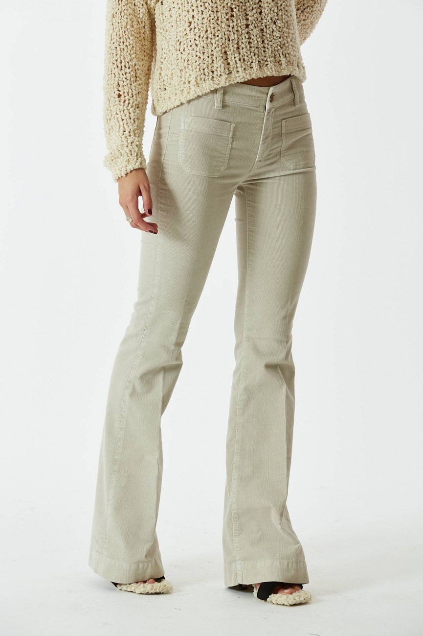Jeans a zampa in velluto gesso