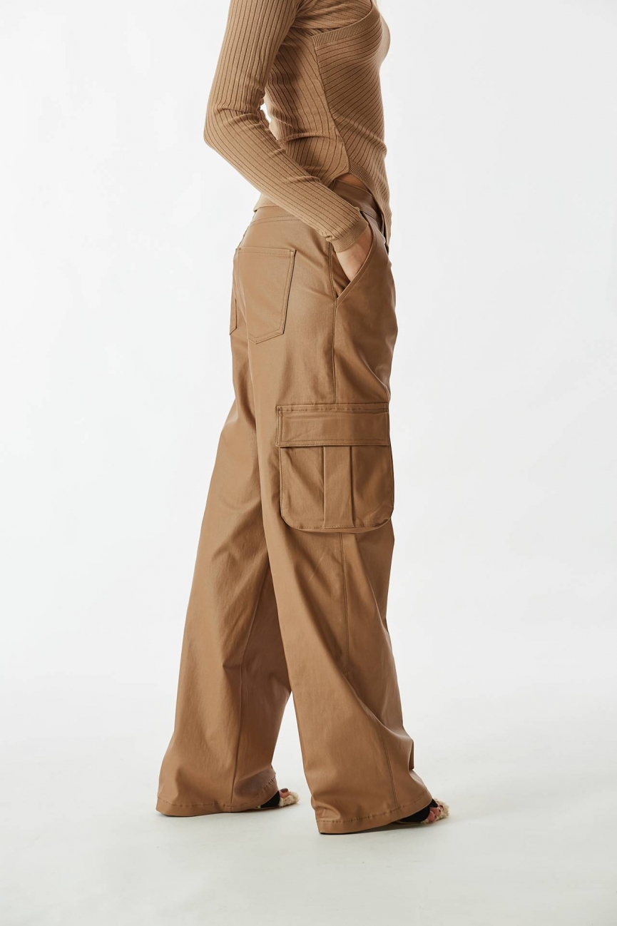 Pantalone cargo caramello