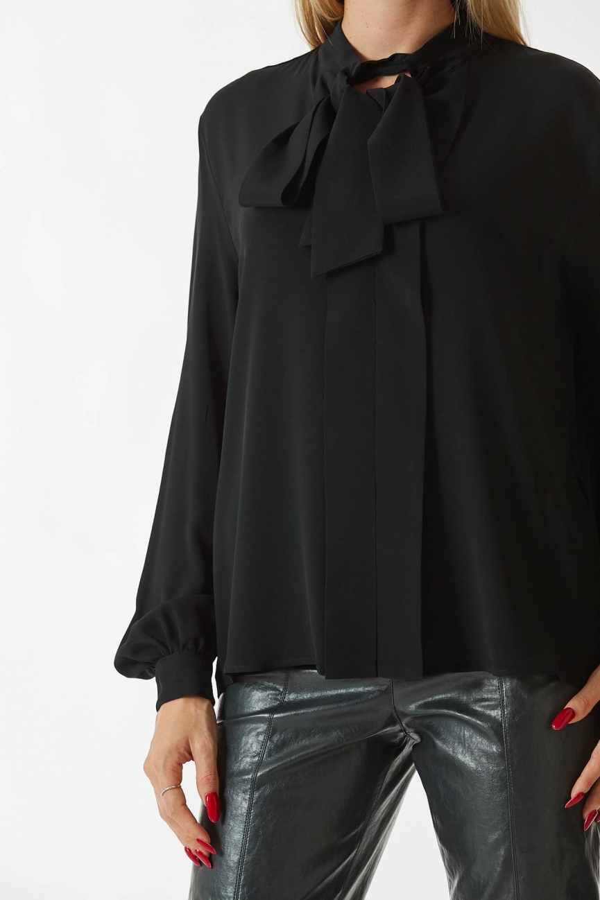 Camicia in seta nera